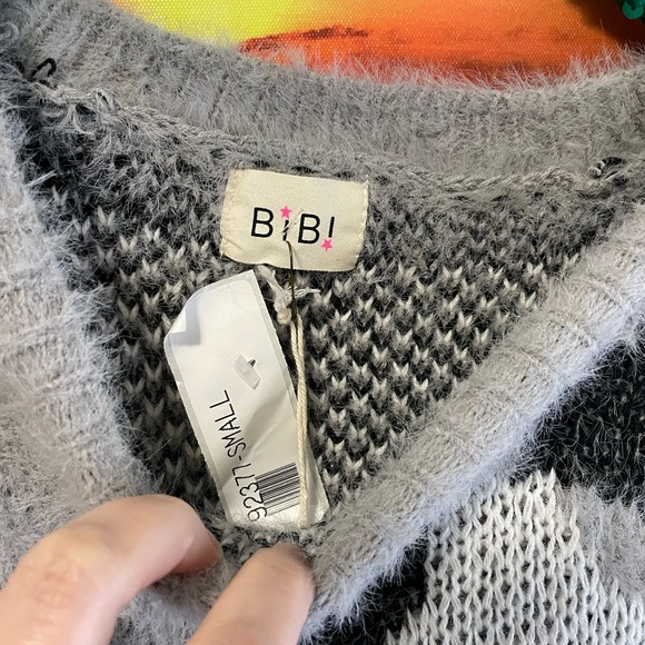 Bibi leopard print fuzzy sweater nwt oversized small final price - Picture 4 of 6